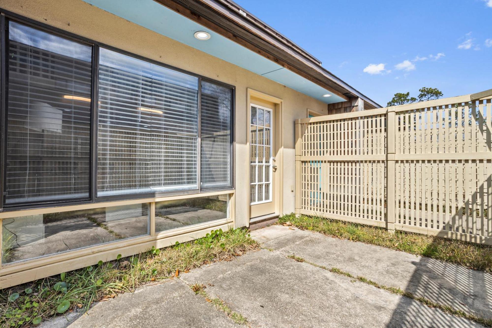 King Bed Well-Located Cozy Townhouse Retreat Apartment Gulfport Exterior photo